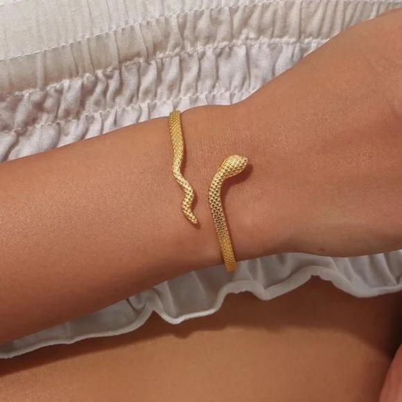 NEW ADJUSTABLE 18K GOLD SNAKE BANGLE CUFF BRACELET, NICE BRACELET, CUTE BRACELET - Picture 3 of 6
